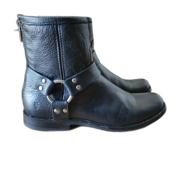 Frye Women's Back Zip Leather Booties Size 6.5 Western, Boho - Picture 2 of 10